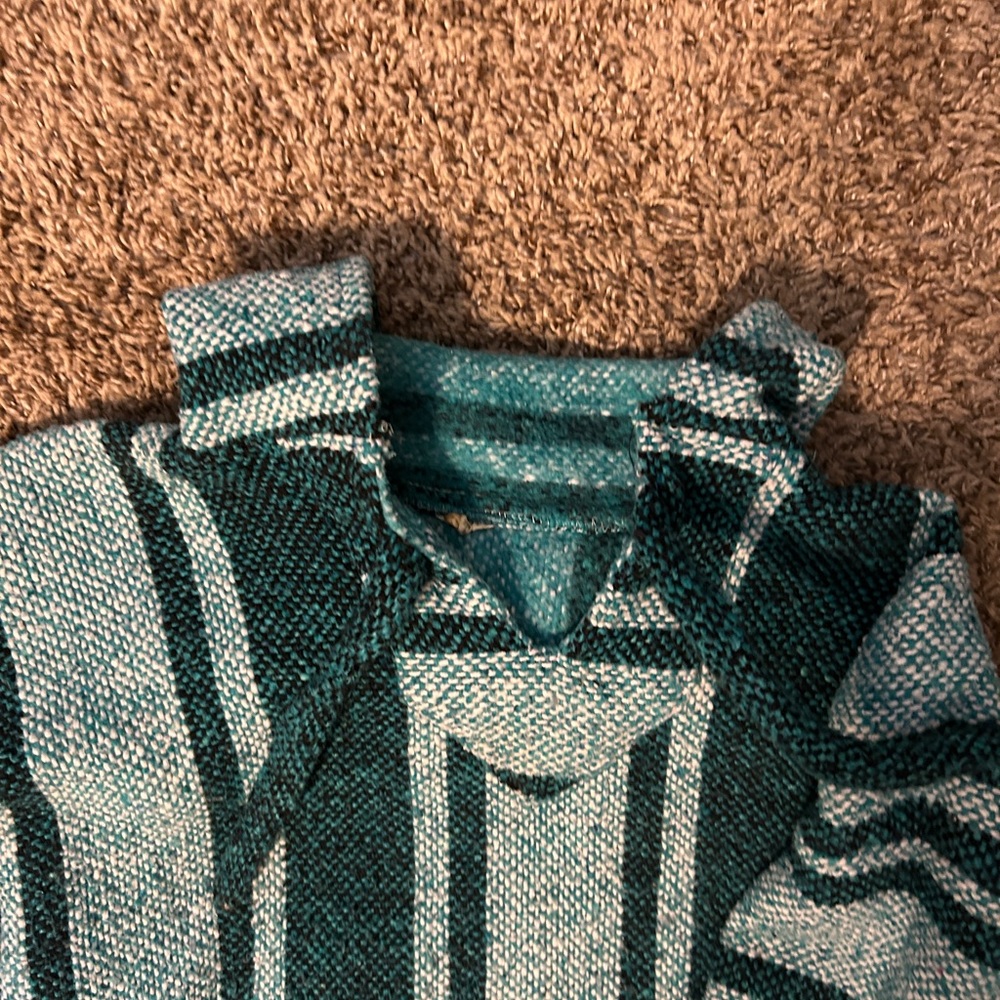 Poncho - Picture 2 of 3